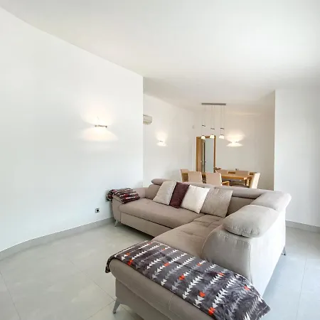 Casa Colibri - Com Ginasio, Sauna E Piscina Aquecida